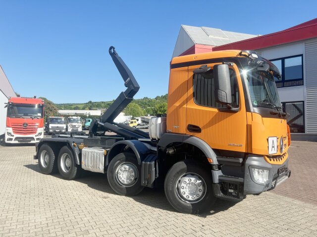 Mercedes-Benz Arocs
