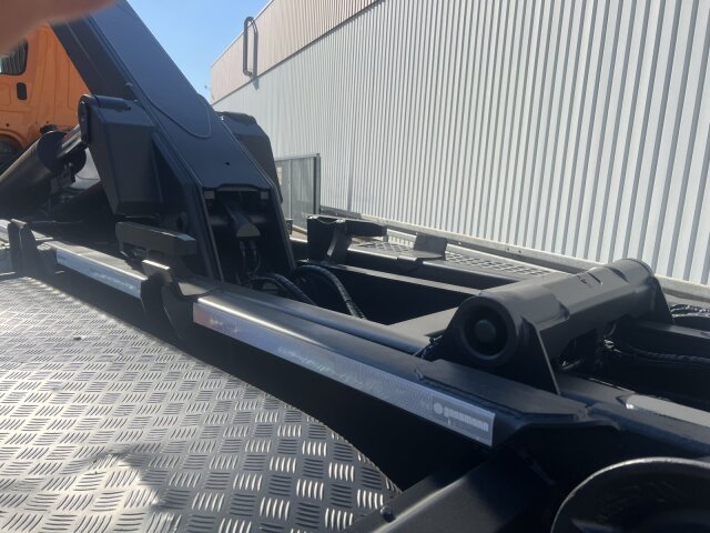 Mercedes-Benz Arocs