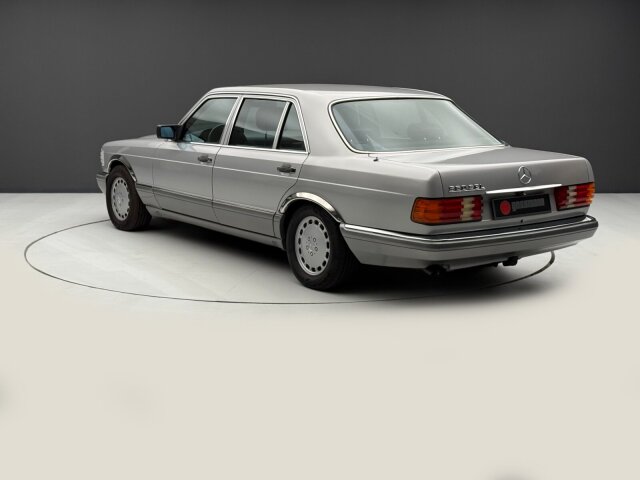 Mercedes-Benz 560