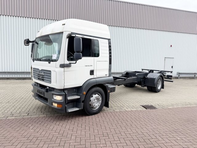 MANTGM 18.330 4X2 LL, Fahrschulausstattung