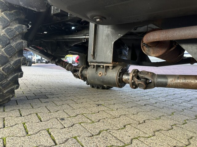 Unimog U