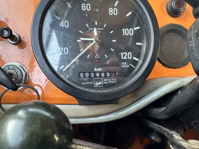 Unimog U