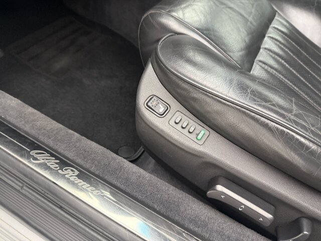 Alfa Romeo 166