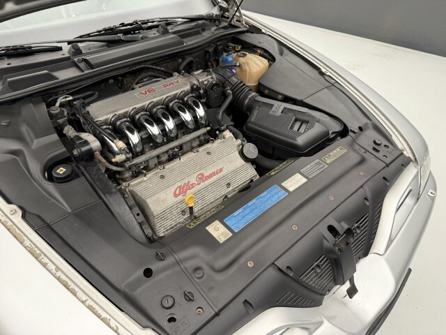 Alfa Romeo 166