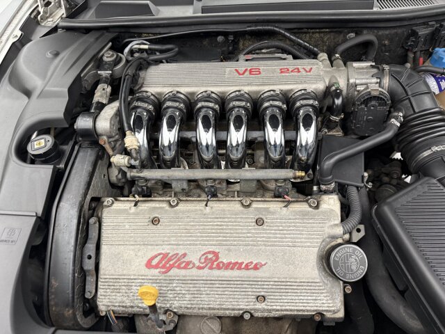 Alfa Romeo 166