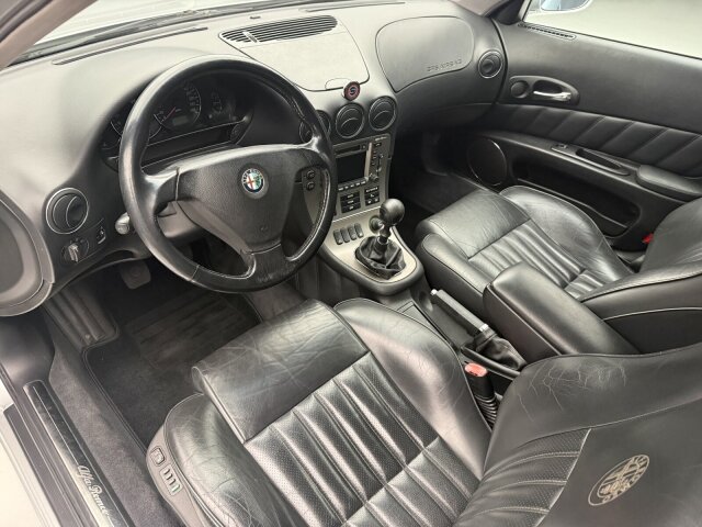Alfa Romeo 166