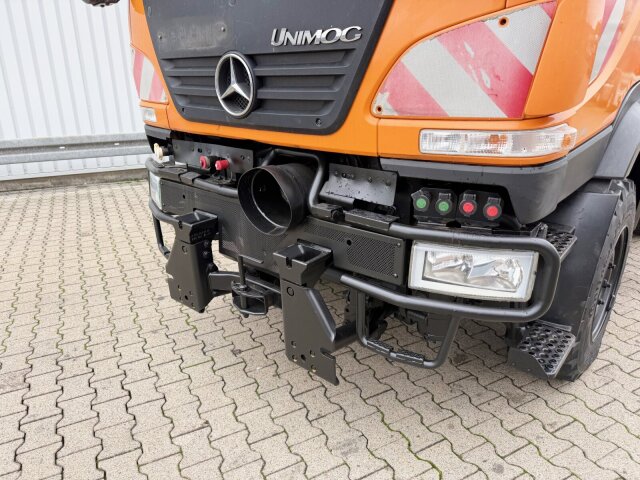 Unimog U