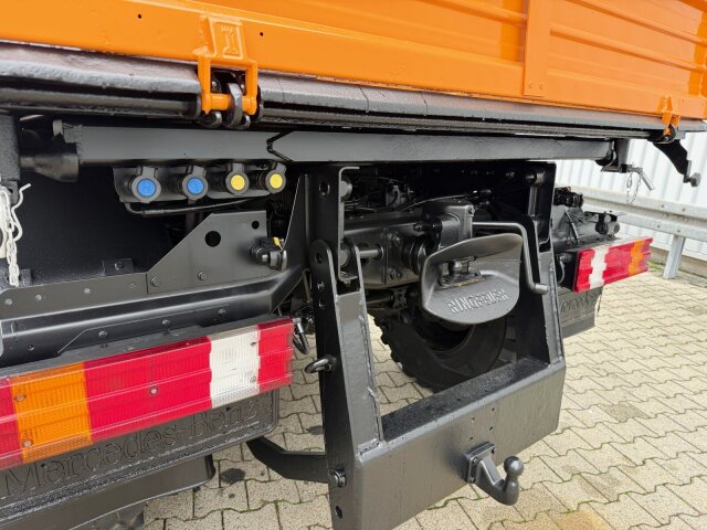 Unimog U