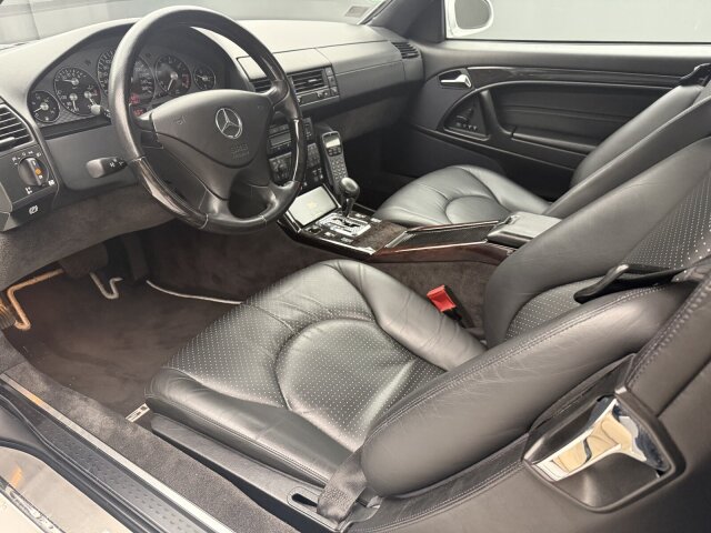 Mercedes-Benz SL 320