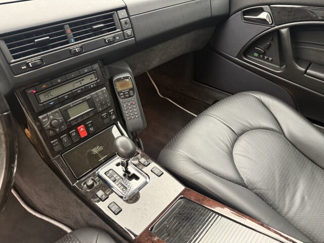 Mercedes-Benz SL 320