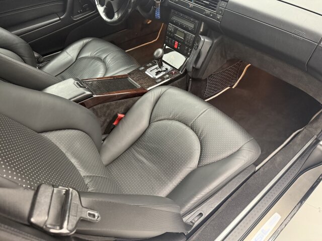 Mercedes-Benz SL 320