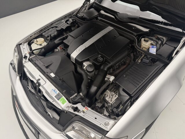 Mercedes-Benz SL 320
