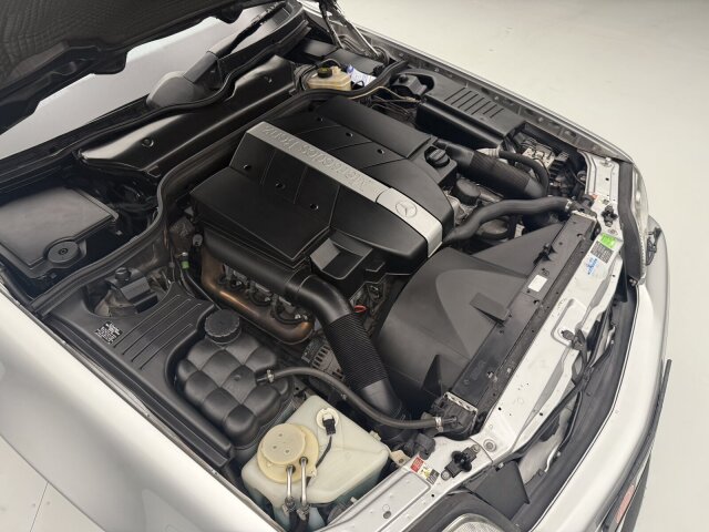 Mercedes-Benz SL 320