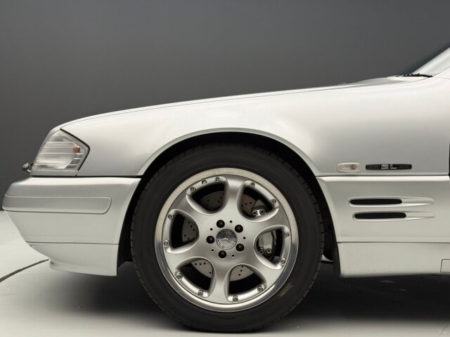 Mercedes-Benz SL 320