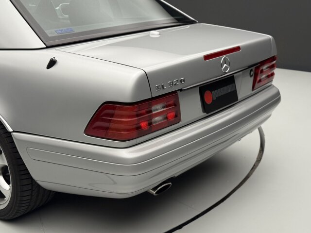 Mercedes-Benz SL 320