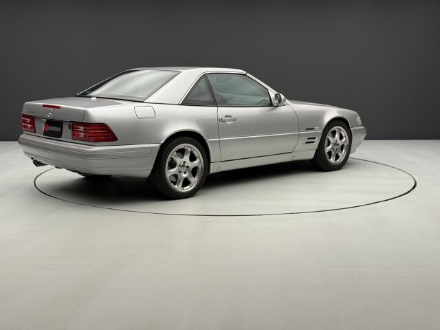 Mercedes-Benz SL 320