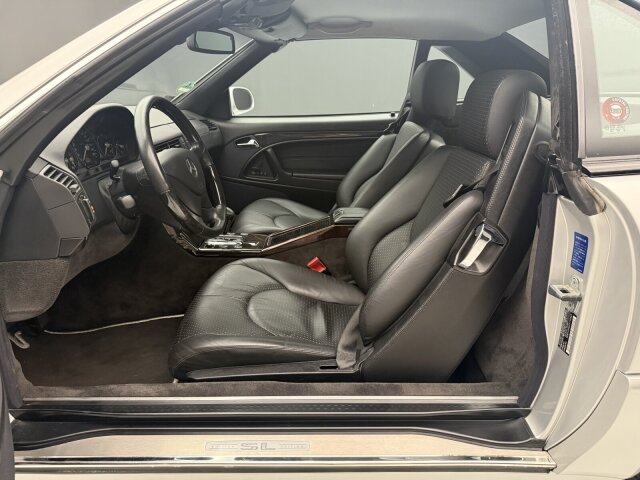 Mercedes-Benz SL 320