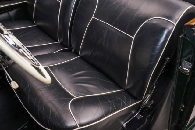 Mercedes-Benz 300