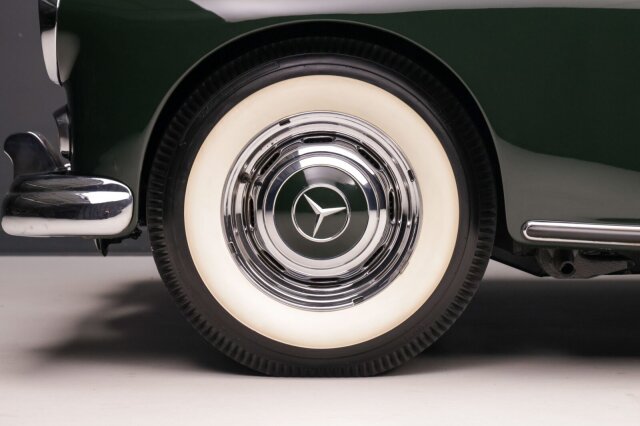 Mercedes-Benz 300