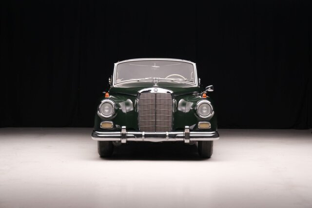 Mercedes-Benz 300