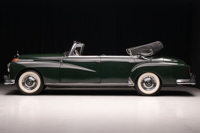 Mercedes-Benz 300