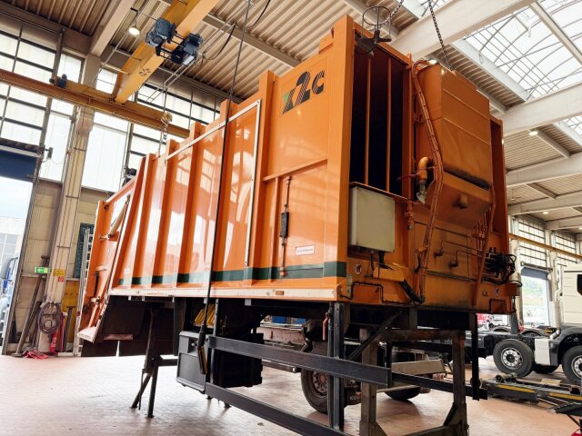 ZOELLER Andere
