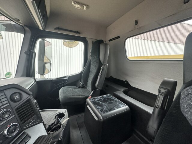 Mercedes-Benz Arocs