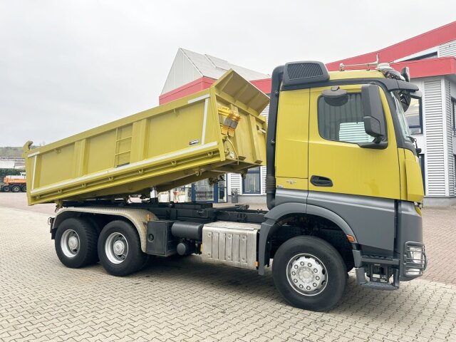 Mercedes-Benz Arocs