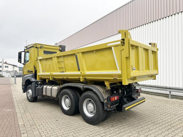 Mercedes-Benz Arocs
