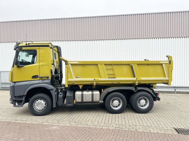 Mercedes-Benz Arocs