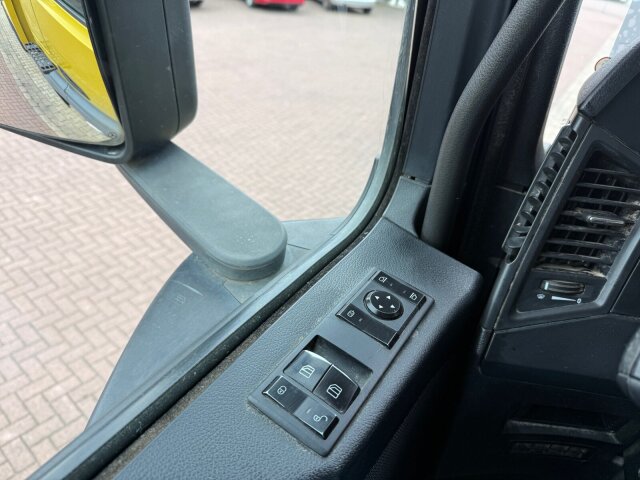 Mercedes-Benz Arocs