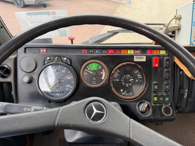 Mercedes-Benz -