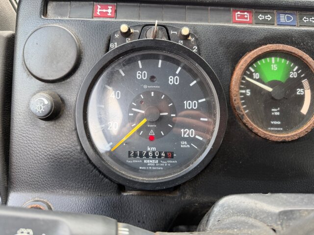 Mercedes-Benz -