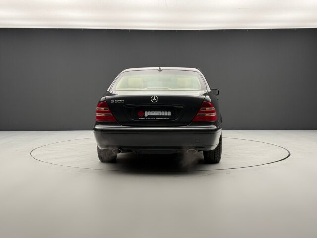 Mercedes-Benz S 600