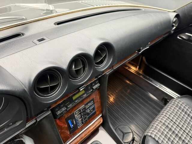 Mercedes-Benz 380