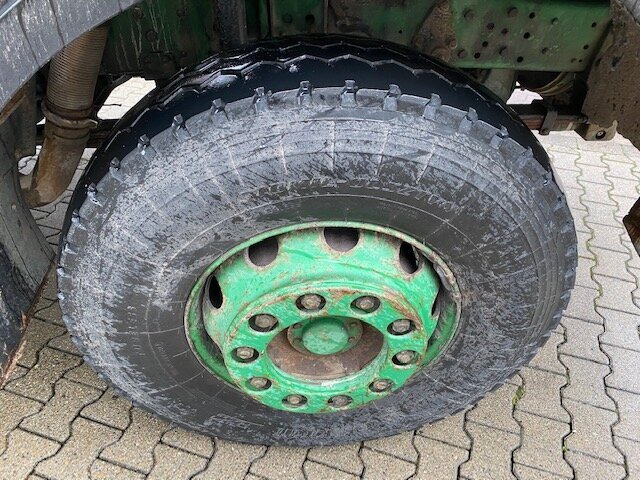 Mercedes-Benz -