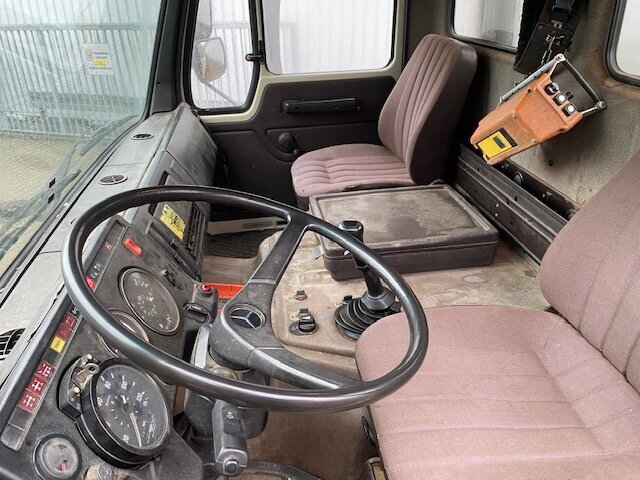 Mercedes-Benz -