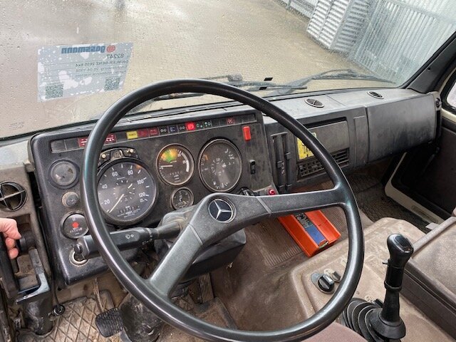 Mercedes-Benz -