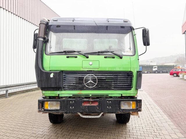 Mercedes-Benz -