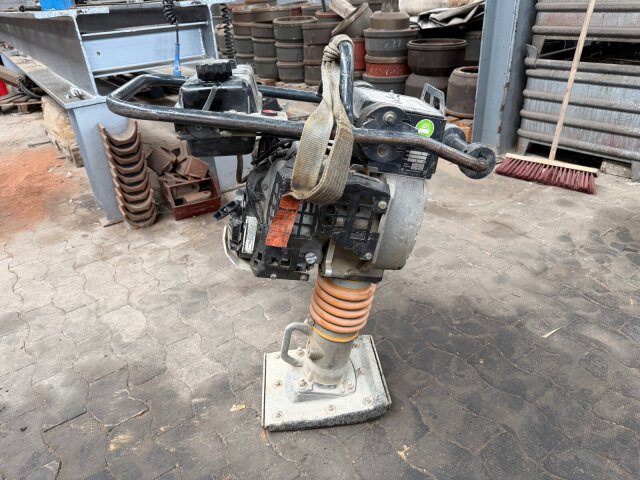 BomagBT 60/4 Stampfer