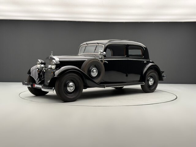 Mercedes-Benz230 Limousine, seltenes Faltschiebedach