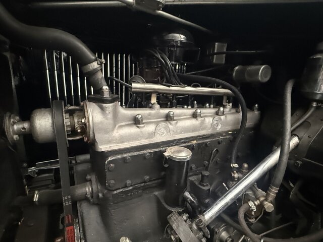 Mercedes-Benz 230