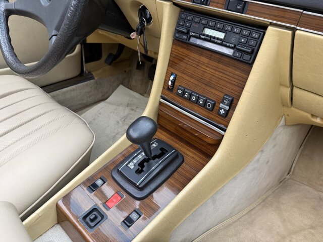 Mercedes-Benz 380