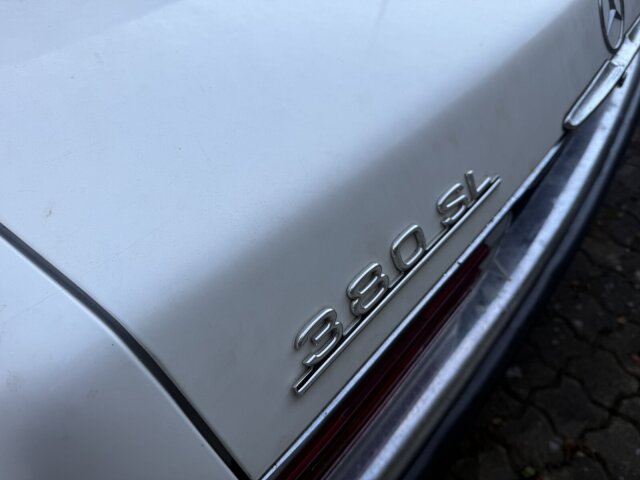 Mercedes-Benz 380