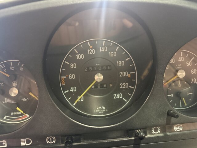 Mercedes-Benz 380