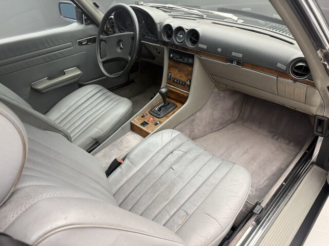 Mercedes-Benz 380