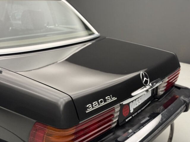 Mercedes-Benz 380