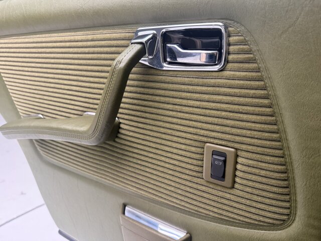 Mercedes-Benz 200