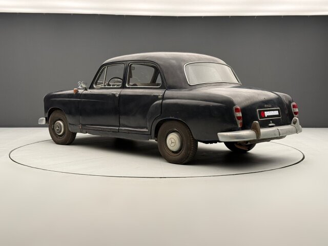Mercedes-Benz 180
