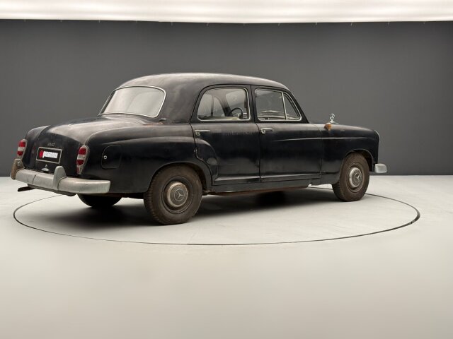 Mercedes-Benz 180